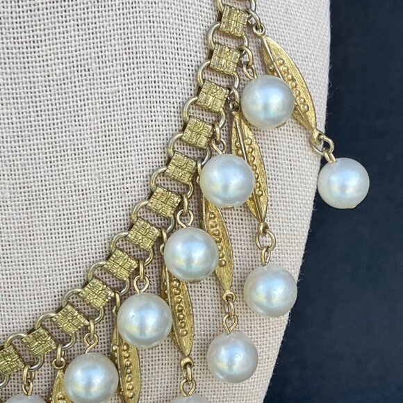Coro Gold Tone Pearl Drop Waterfall Fringe Bib Necklace - signed - Picture 5 of 15